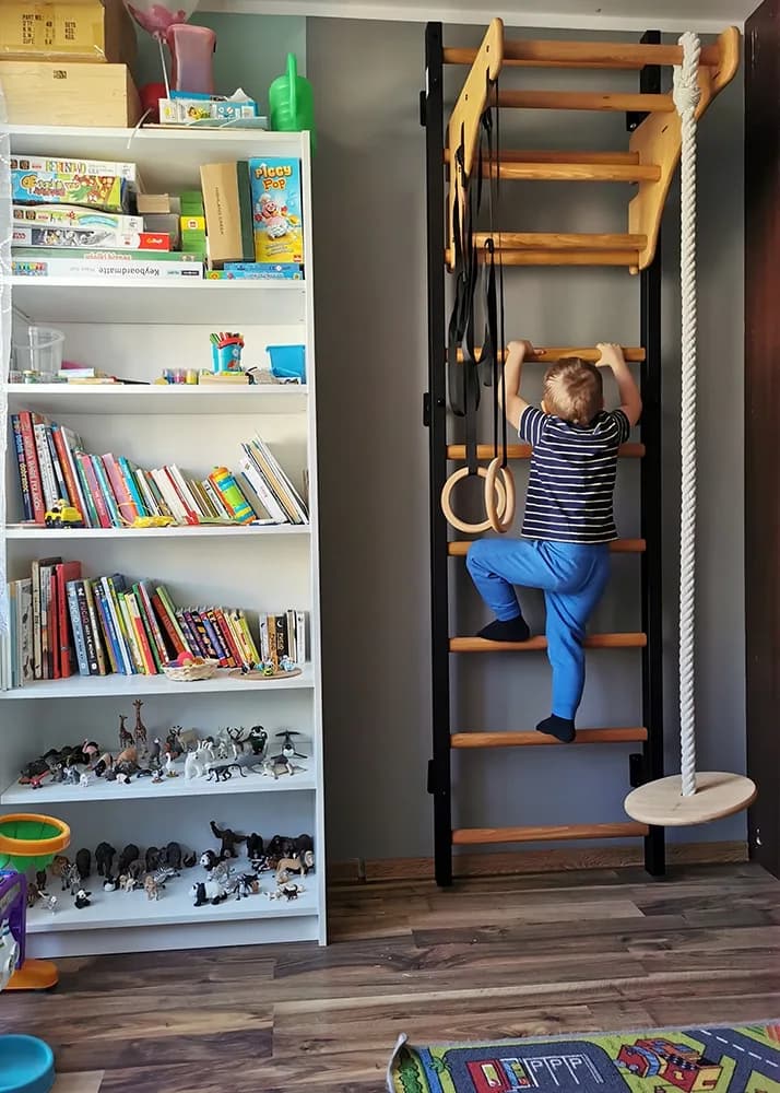 BenchK wall bars in a school and kids' space