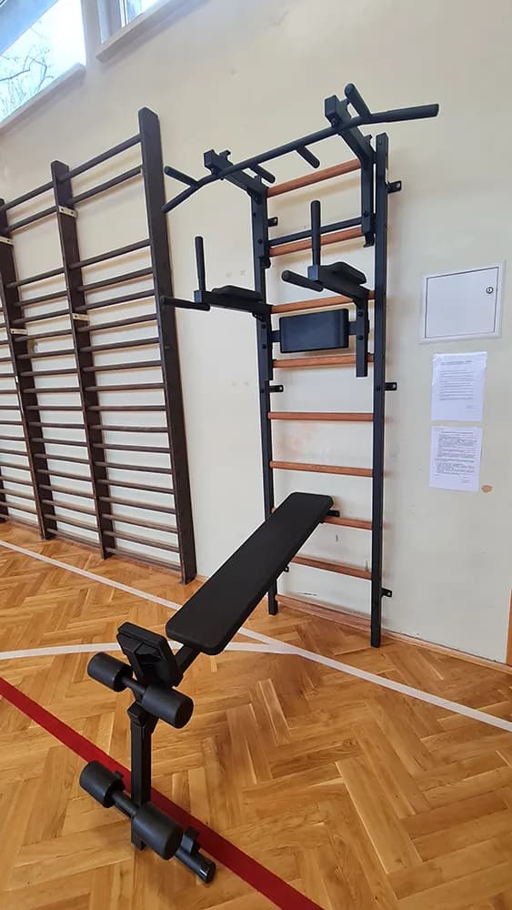BenchK wall bars in a school and kids' space