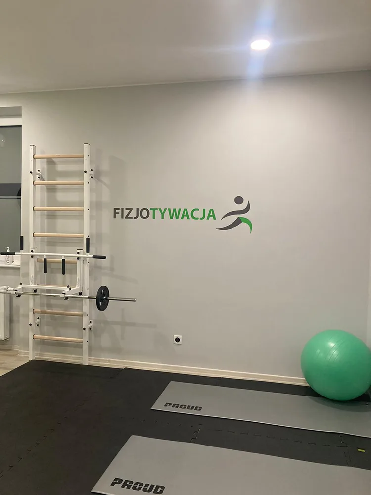 BenchK wall bars in a physiotherapy practice